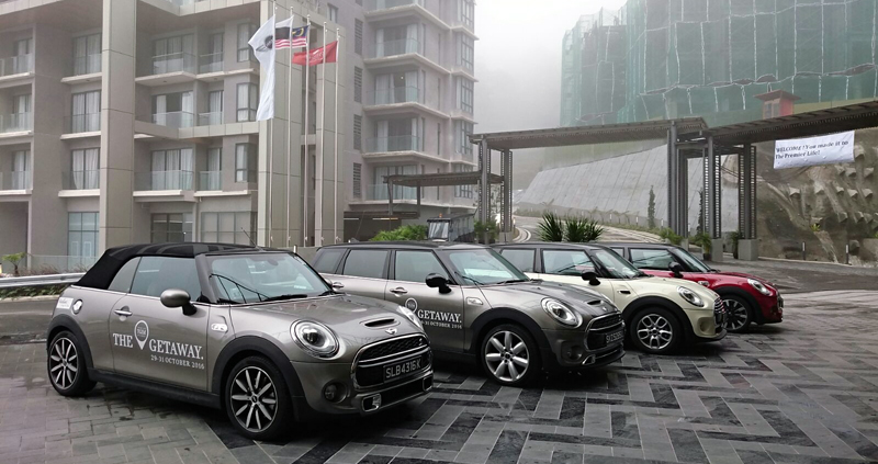 Guests of the Best Western Premier Genting Ion Delemen were greeted to an ensemble of MINIs on display at the hotel reception.