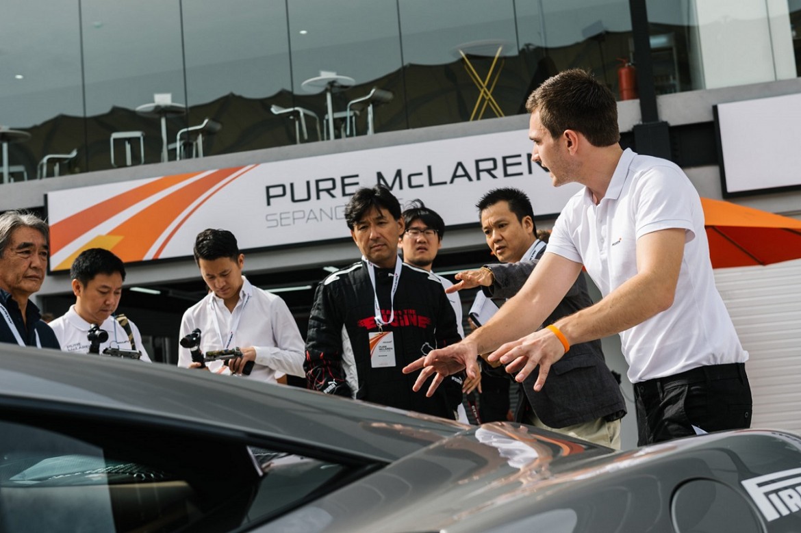 Introductory brief of the latest McLaren 570GT to the media